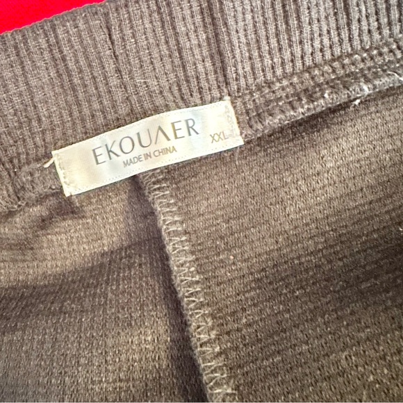 NWOT black casual waffle shorts - Picture 4 of 4